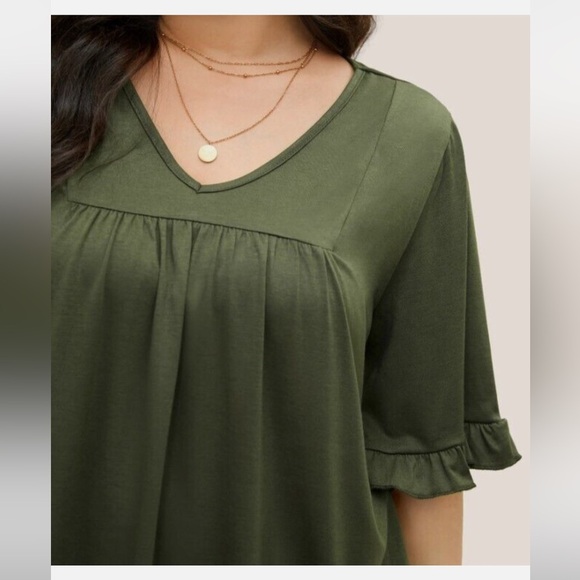 BloomChic Plus Size Solid Gathered Ruffle Trim Flounce Sleeve T-shirt - Picture 5 of 5